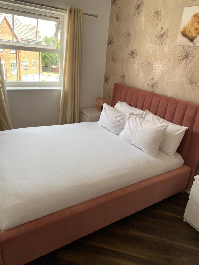 Apartamento Modern 2 Bedroom Londres